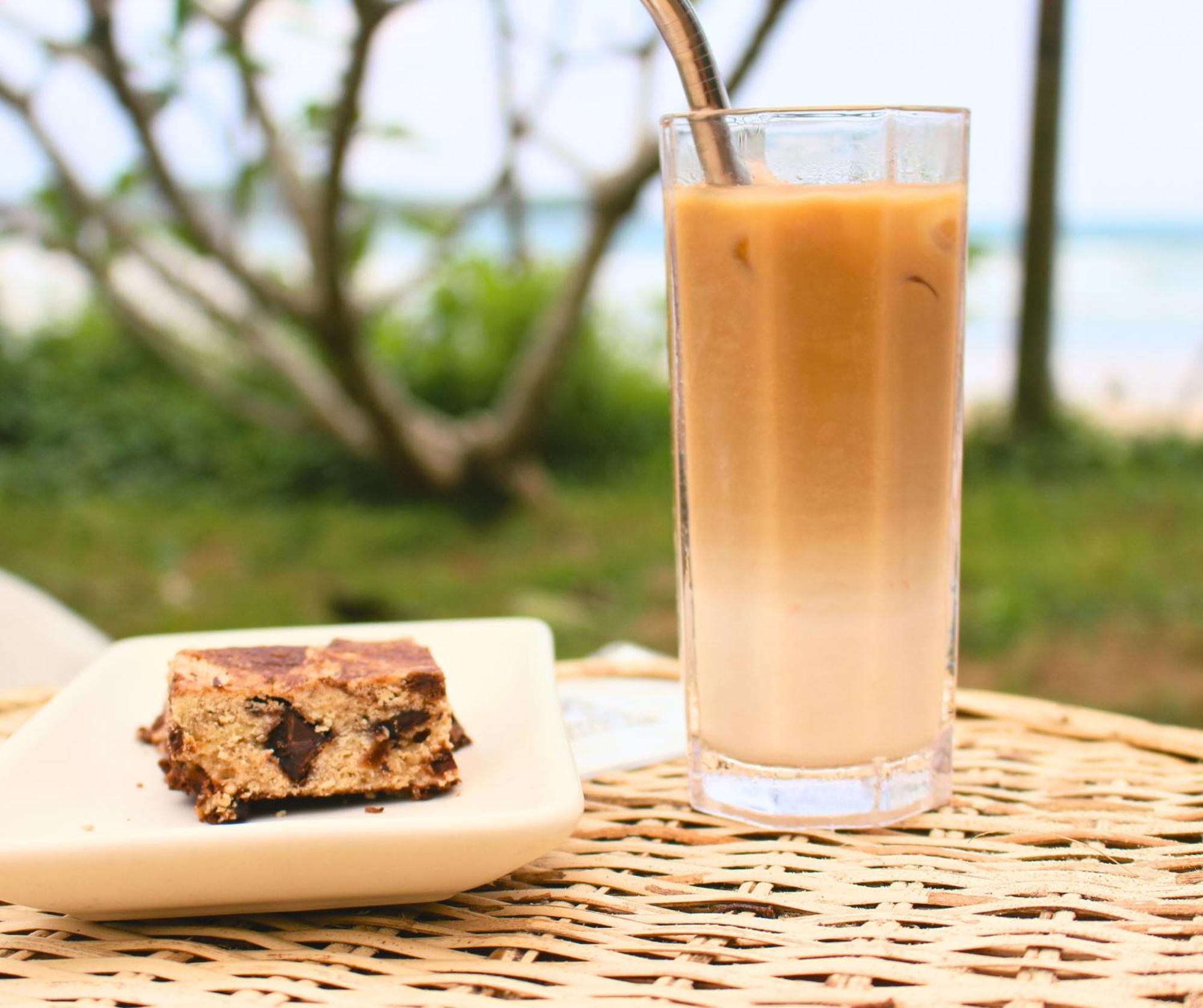 Calma - Surf, Yoga & Coffee On A Private Beach Dikwella Sur Exterior foto